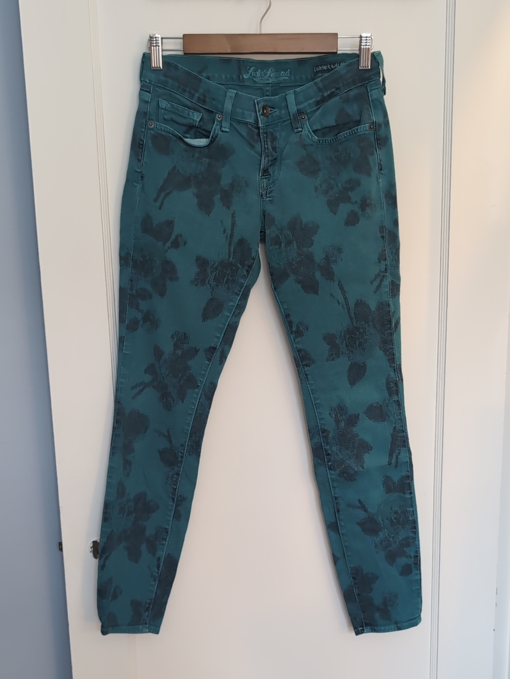 Lucky Brand Distressed Turquoise Floral Legend Charlie Skinny Jeans